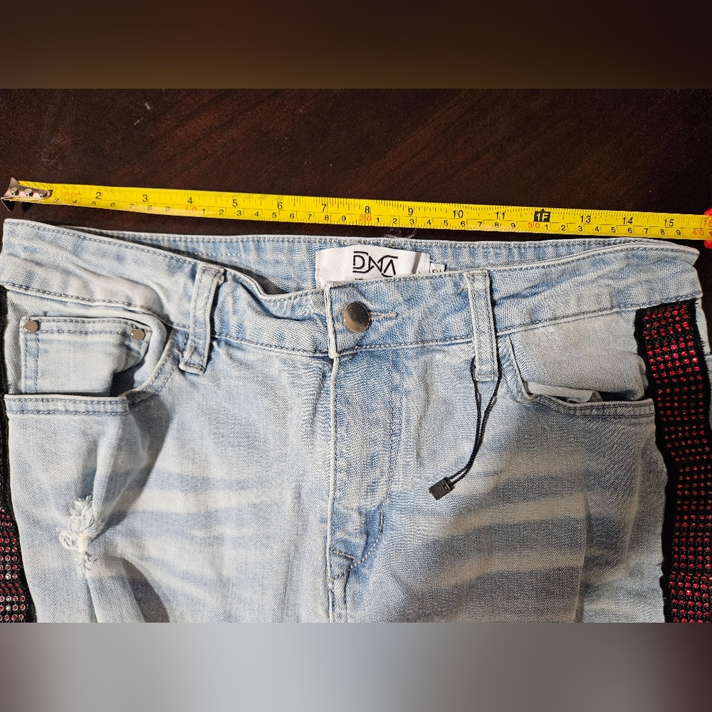 DNA Jeans Red Stone Distressed Jeans Size 32 - Picture 7 of 9